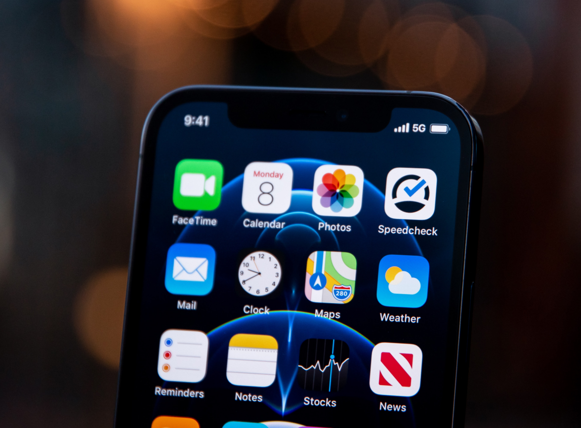 碾子山苹果手机维修分享为什么 iPhone 12 在冬季会自动关机 