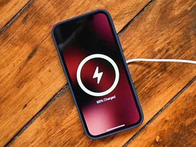 碾子山苹果手机维修分享iPhone 12可以随便充电吗 